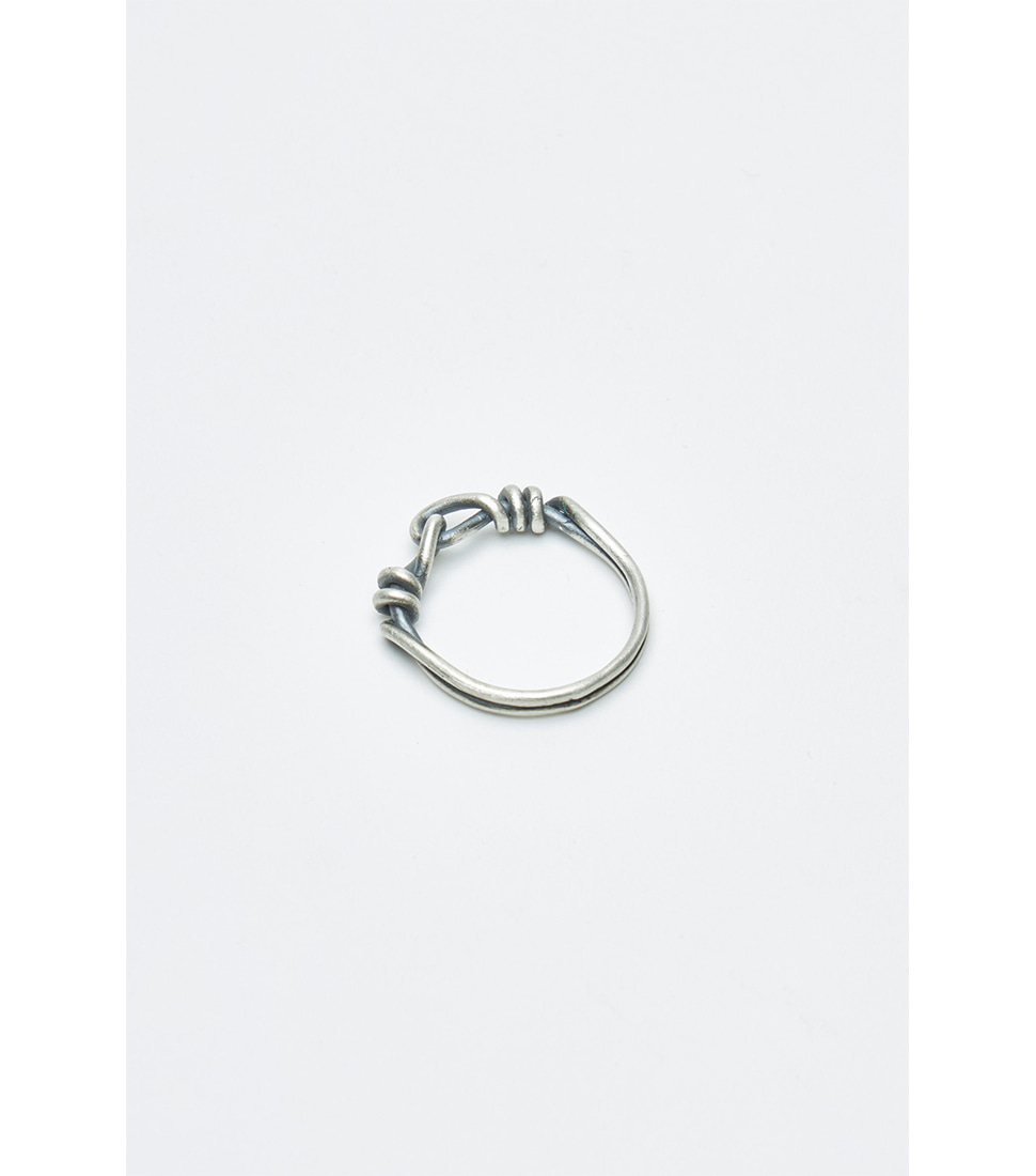 [YOUTH] TWIST CONNECTED RING &#039;SILVER&#039;