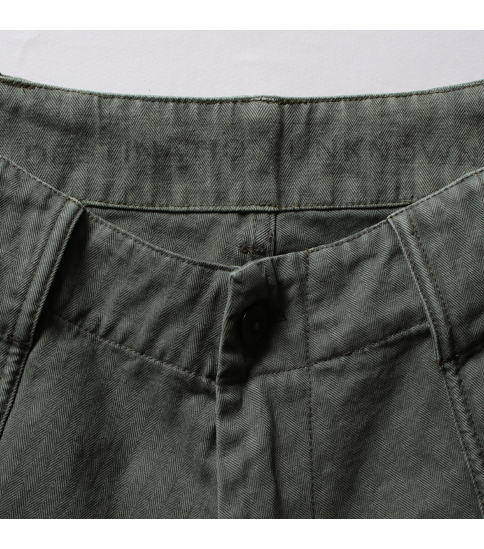 [LIBERAIDERS] GARMENTDYED HERRINGBONE PANTS &#039;OLIVE&#039;