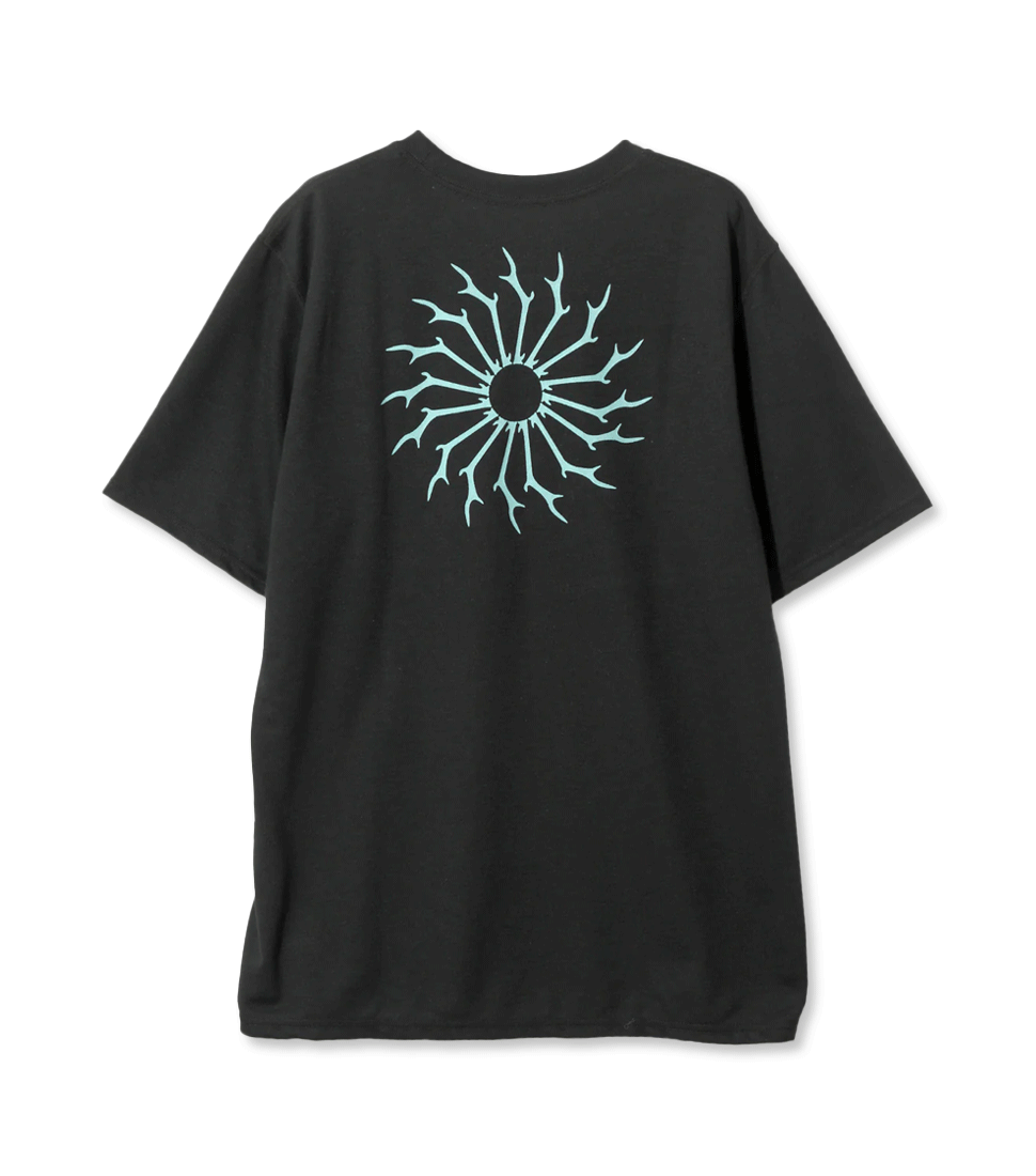 [SOUTH2 WEST8]S/S ROUND POCKET TEE - CIRCLE HORN &#039;BLACK’