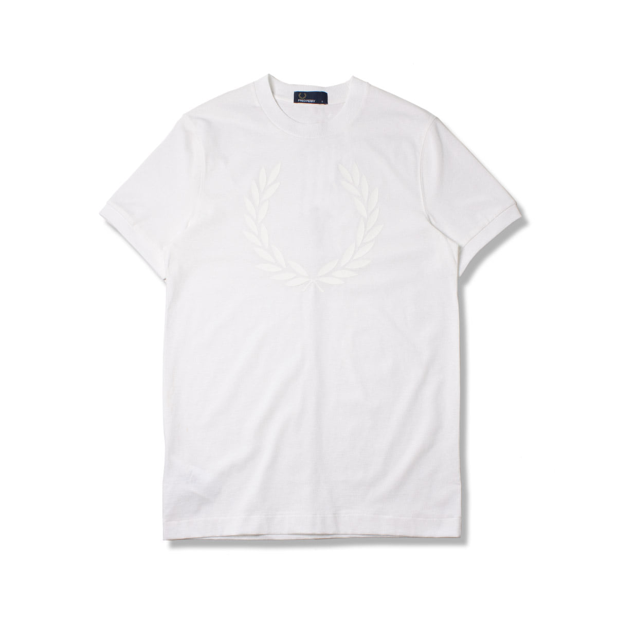 [FRED PERRY] LAUREL WREATH TEXTURED T-SHIRT &#039;SNOW WHITE&#039;