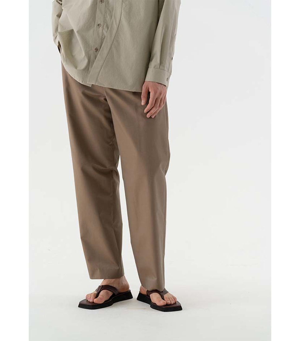 [LE17SEPTEMBRE]CHAMBRAY SIDE ADJUSTABLE TROUSERS &#039;BEIGE&#039;