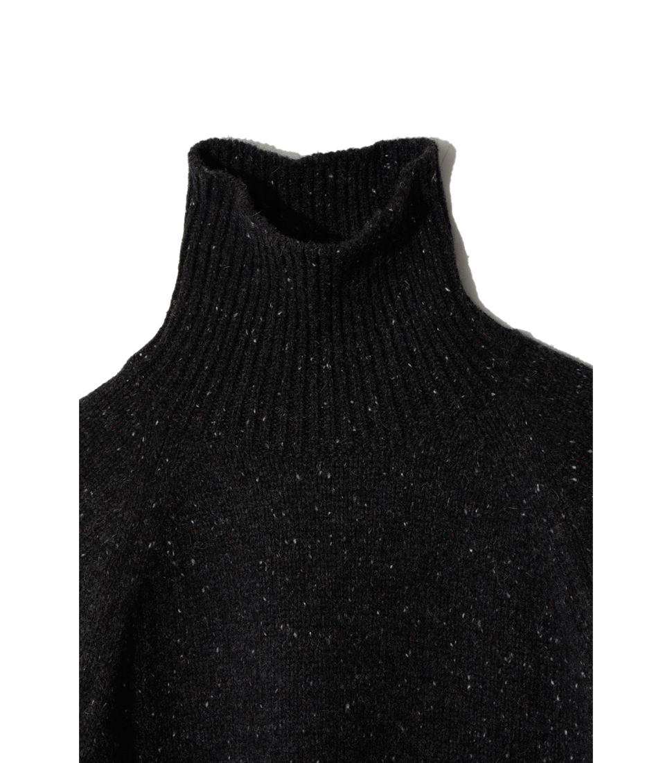 [NEITHERS] OVERSIZED HIGH NECK KNITTED SWEATER &#039;BLACK&#039;